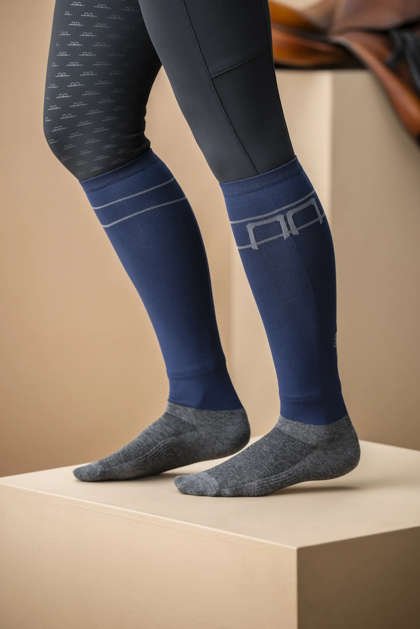 AA Ardea Childs Boot Sock 31 Black - Image 2