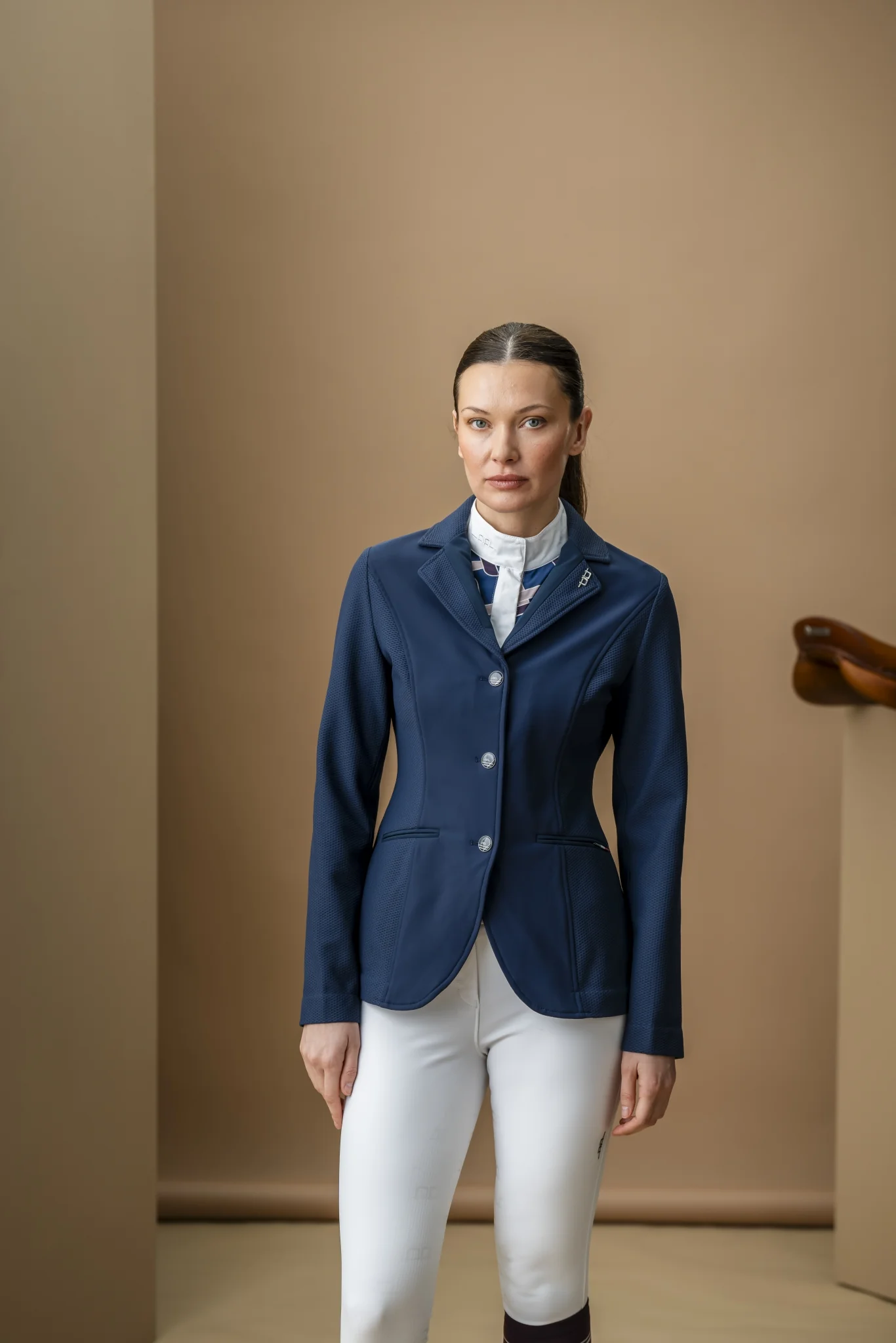AA Platinum Bonded Motion Lite Jacket - Image 2