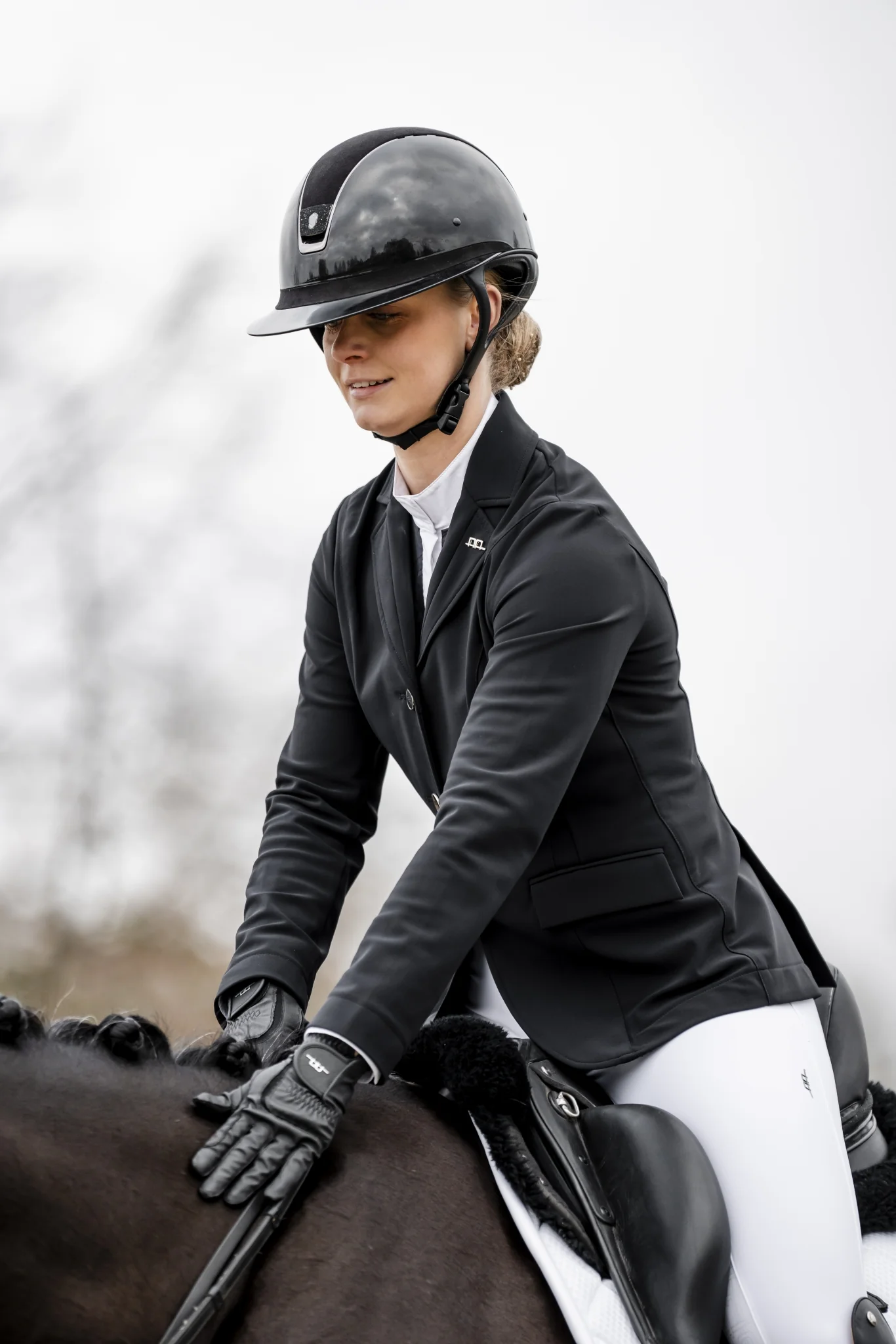 AA Platinum Motion Flex Pro Jacket - Image 4