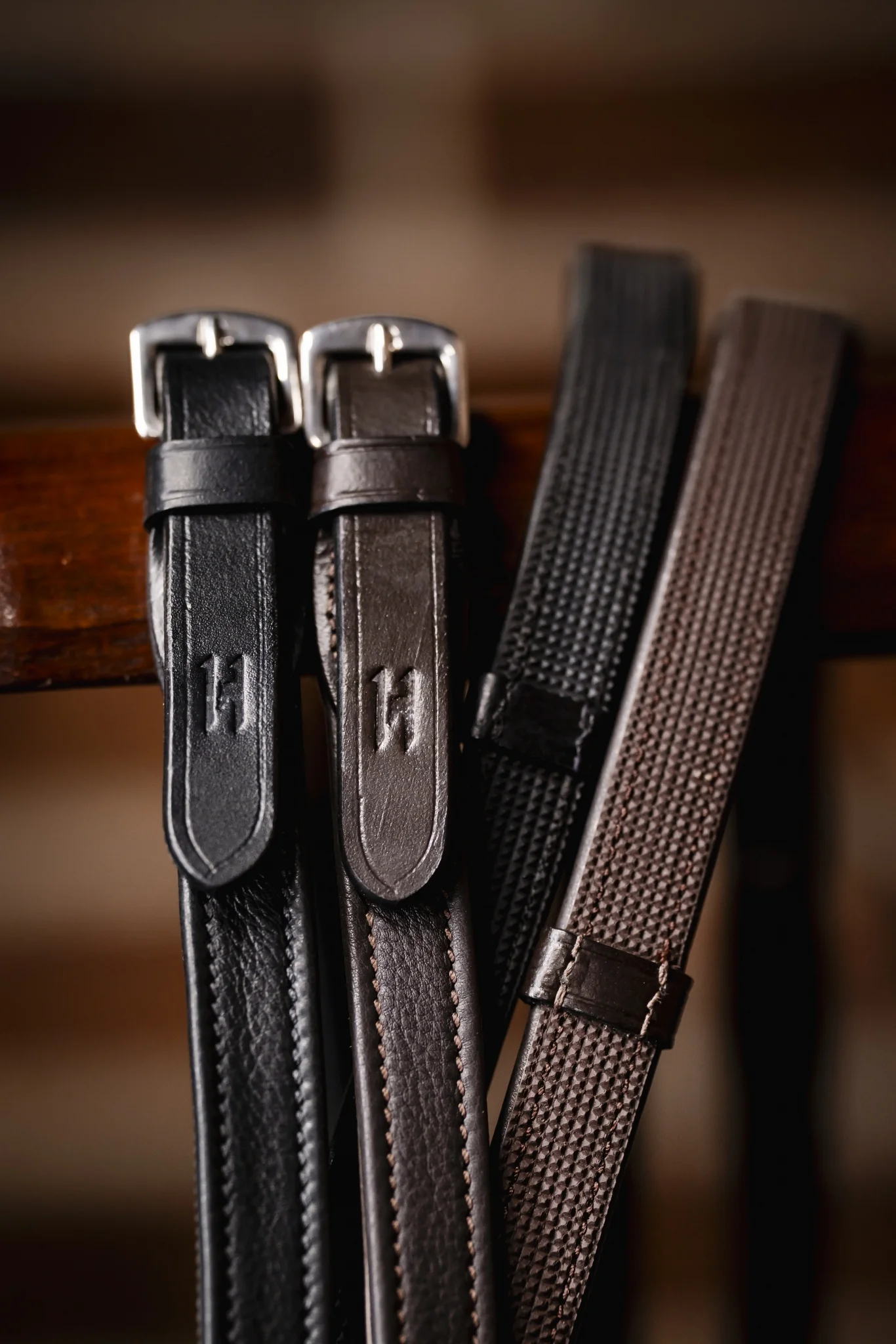 Horseware Jumper Reins with Stoppers - Image 3