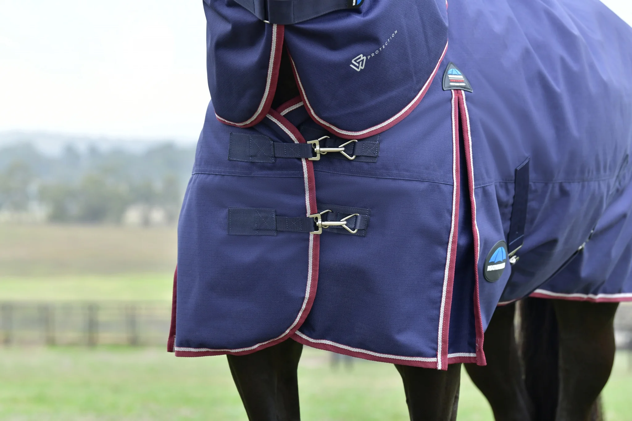 Weatherbeeta ComFiTec Essential Turnout Detach-A-Neck 220g - Image 9