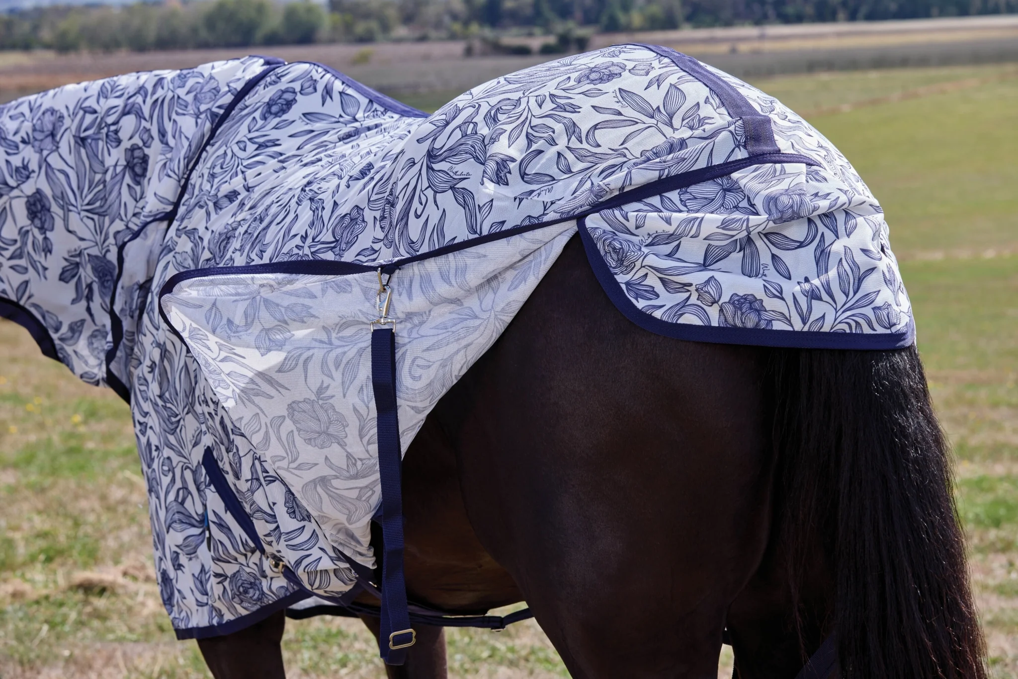 Weatherbeeta ComFiTec Limited Edition Fly Sheet Combo - Image 8